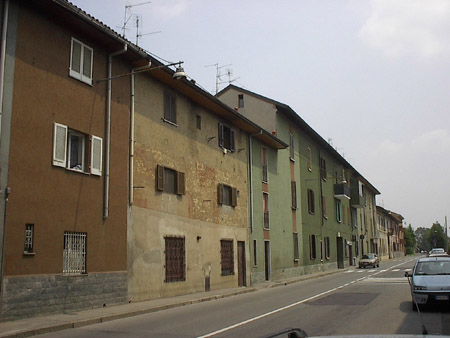 Aggregati Rustici di Villa Cambiaghi-Butti - By Comune di Brugherio - Ufficio Urbanistica - via Wikimedia Commons